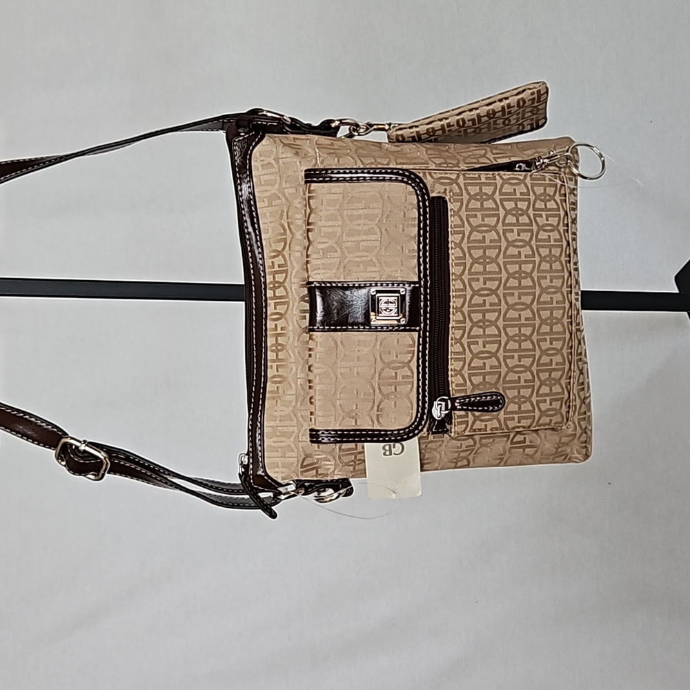 Giani Bernini signature crossbody  bag NWT